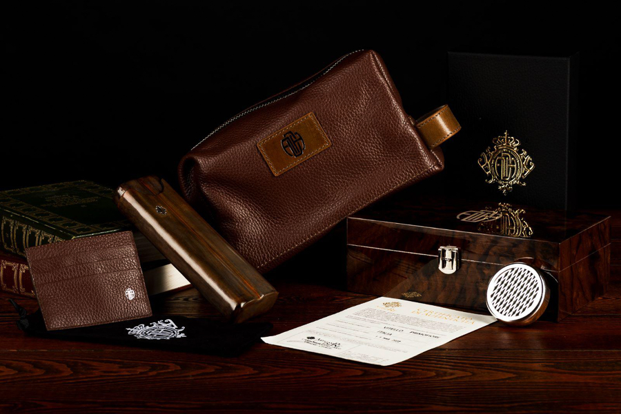 Set Walnut